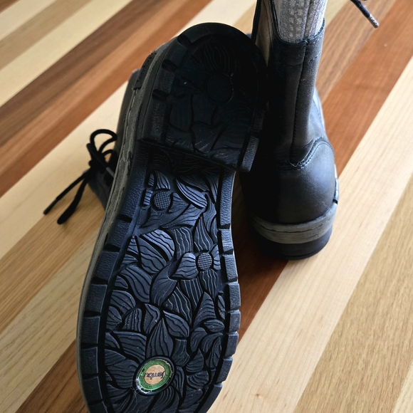 Jambu Chestnut Water Resistant Black Ankle Boots. Size 6 - Picture 7 of 7